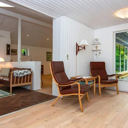Three-bedroom Holiday In Aabenraa 1 Vakantiehuis Loddenhøj