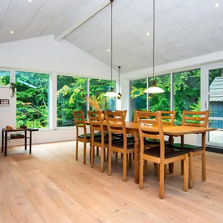 Three-bedroom Holiday In Aabenraa 1 *